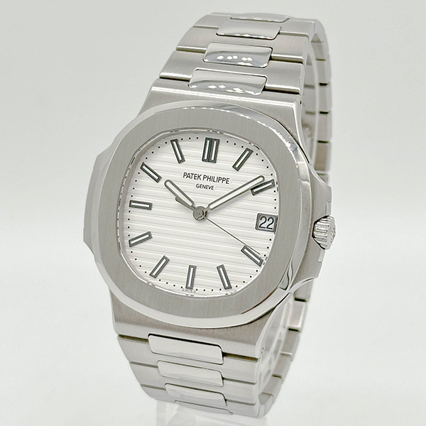 Replica Patek Philippe Nautilus 40 mm 5711/1A-011