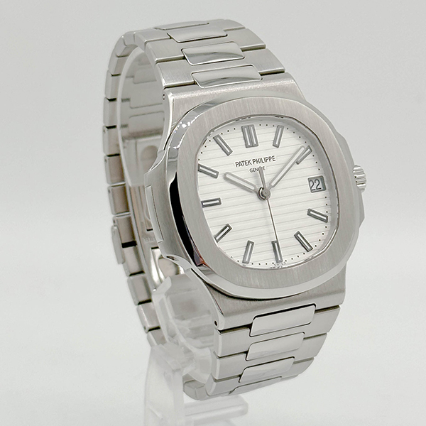 Replica Patek Philippe Nautilus 40 mm 5711/1A-011